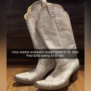 Idyllwind Ivory Snakeskin SnipToe Cowgirl Boot